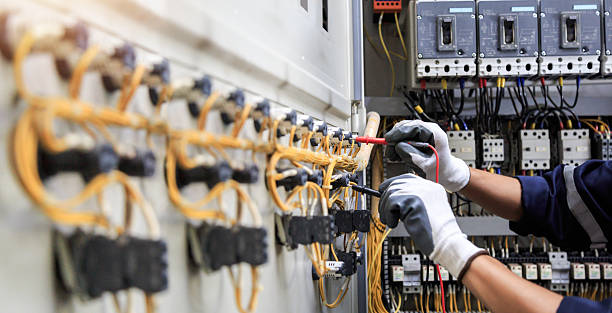Professional Electrician technician working in South Hutchinson, KS